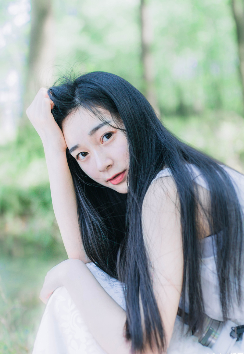 “这……”邓贤愕然，看了看魏延身后的军队，犹豫道：“末将等自是无妨，只是这些将士，不需要休息吗？”